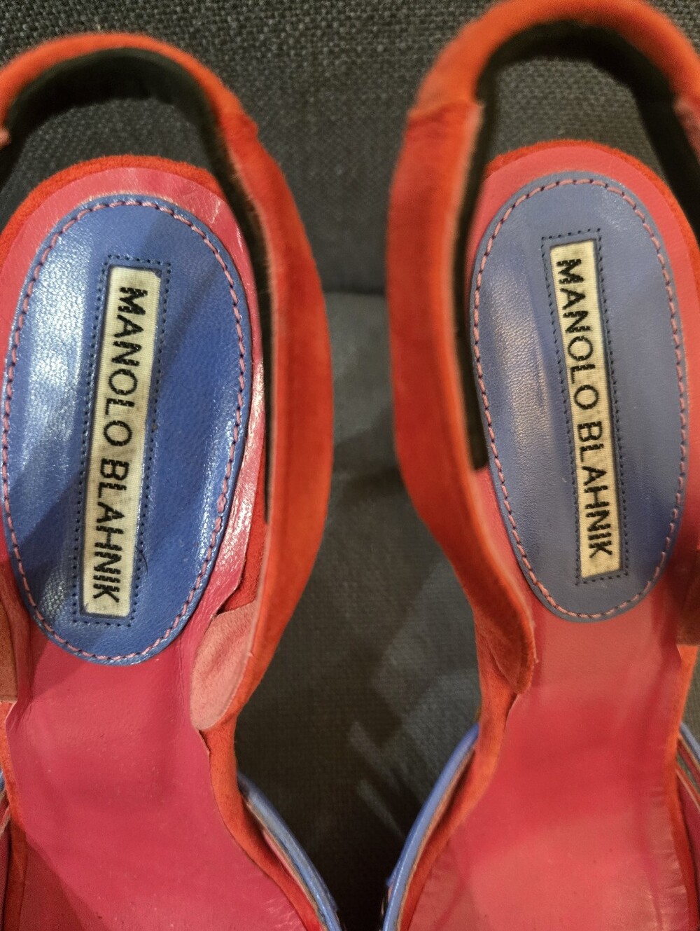Manolo Blahnik Red Slingback Heels 38 Designer Sandals, Bold Colorblock 2016 - Picture 10 of 10